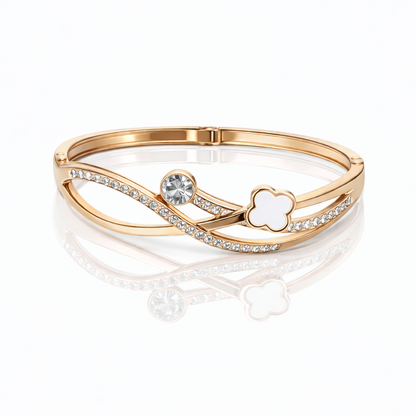 Ivory Clover Grace Bracelet